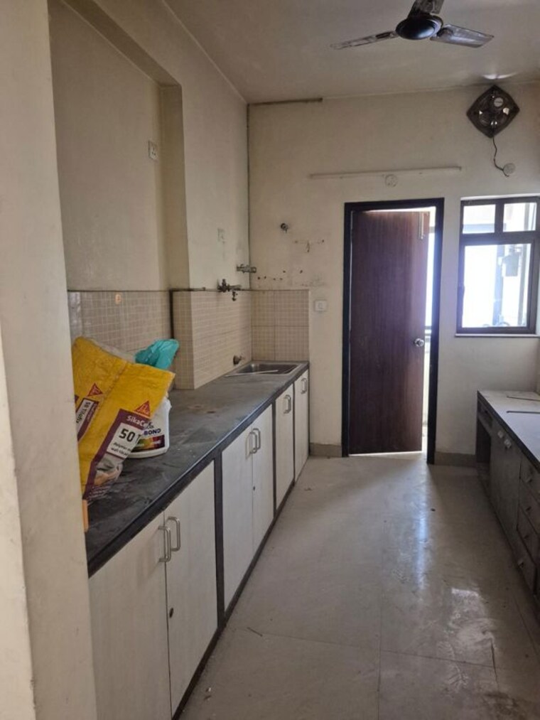 Kitchen, ruchi-active-acres 4 Bedroom 2600 Sq.Ft. Apartment In Tangra Kolkata 10441029
