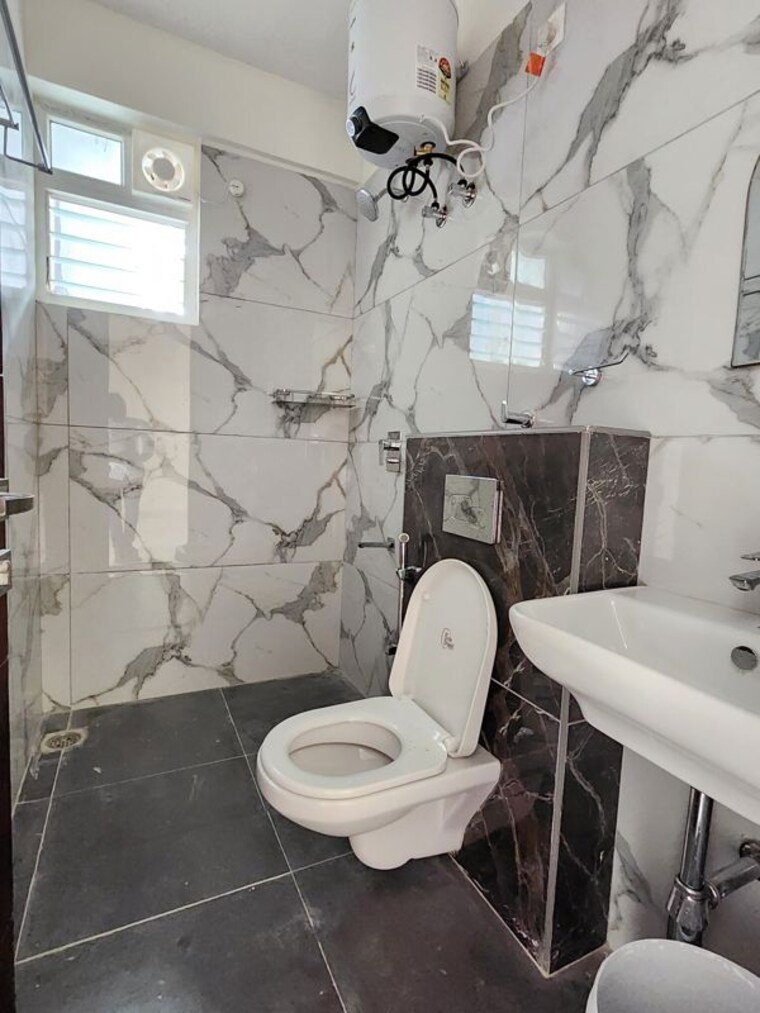 Bathroom, harlur 2 Bedroom 1200 Sq.Ft. Apartment In Harlur Bangalore 10441611