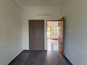 Room in 2 BHK Builder Floor at Choodasandra – for Rent