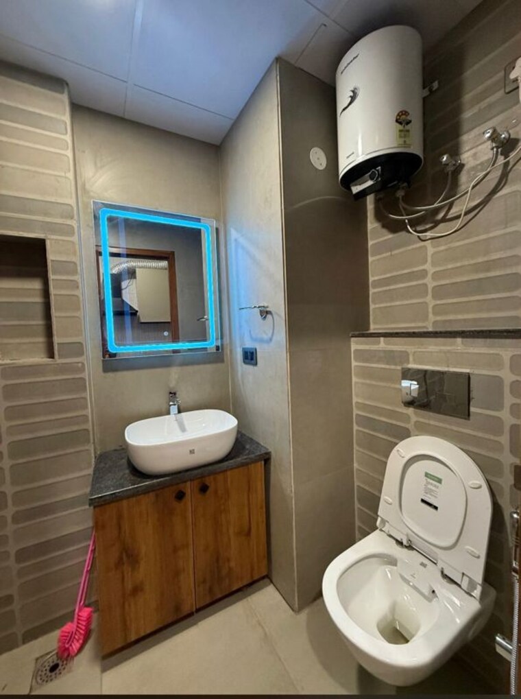 Bathroom, sector 39 1 RK 463 Sq.Ft. Builder Floor In Sector 39 Gurgaon 10441649