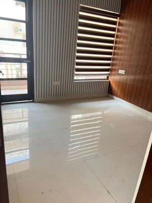 Room in 3 BHK Apartment at Kharar Road – for Sale