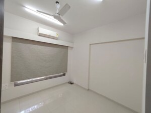 Room in 2 BHK Apartment at Group Seven Rushi Heights, Goregaon East – for Rent