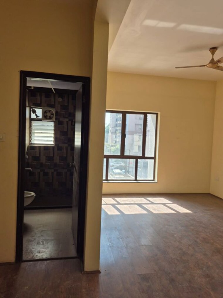 Room, ruchi-active-acres 3 Bedroom 1900 Sq.Ft. Apartment In Tangra Kolkata 10441630