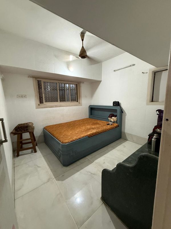 3 BHK 1100 Sq.Ft. Penthouse in Saket Complex