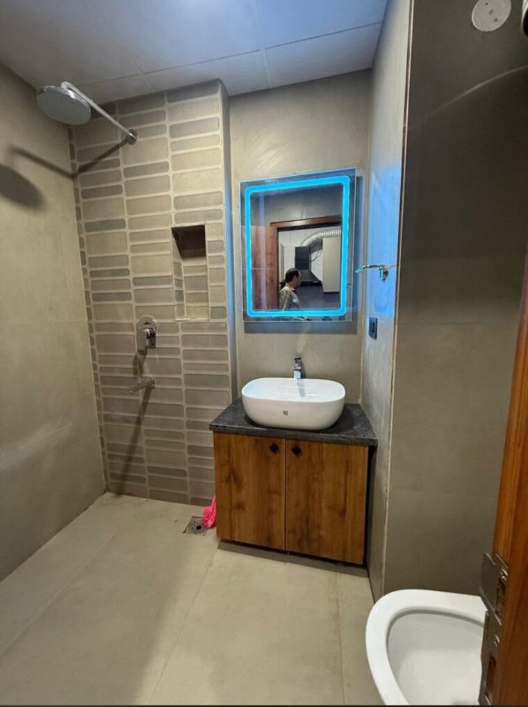 Bathroom, sector 39 1 RK 468 Sq.Ft. Builder Floor In Sector 39 Gurgaon 10441663
