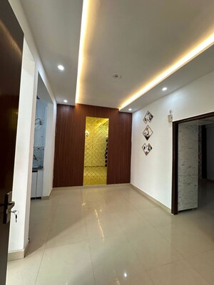 Hall in 3 BHK Apartment at Guru Teg Bahadur Nagar – for Sale