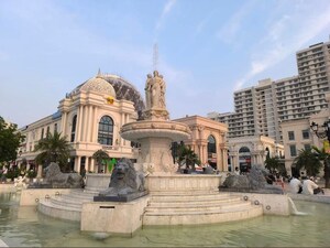  Shop – Exterior View View at Omaxe World Street, Sector 79 - for Rent