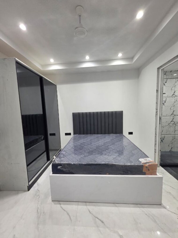 Bedroom, sector 32 1 Bedroom 800 Sq.Ft. Builder Floor In Sector 32 Gurgaon 10441680