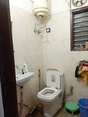 Bathroom in 1 BHK Villa at Sector 23 – for Rent