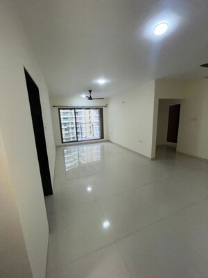 Room in 3 BHK Apartment at Acme Ozone, Manpada – for Rent