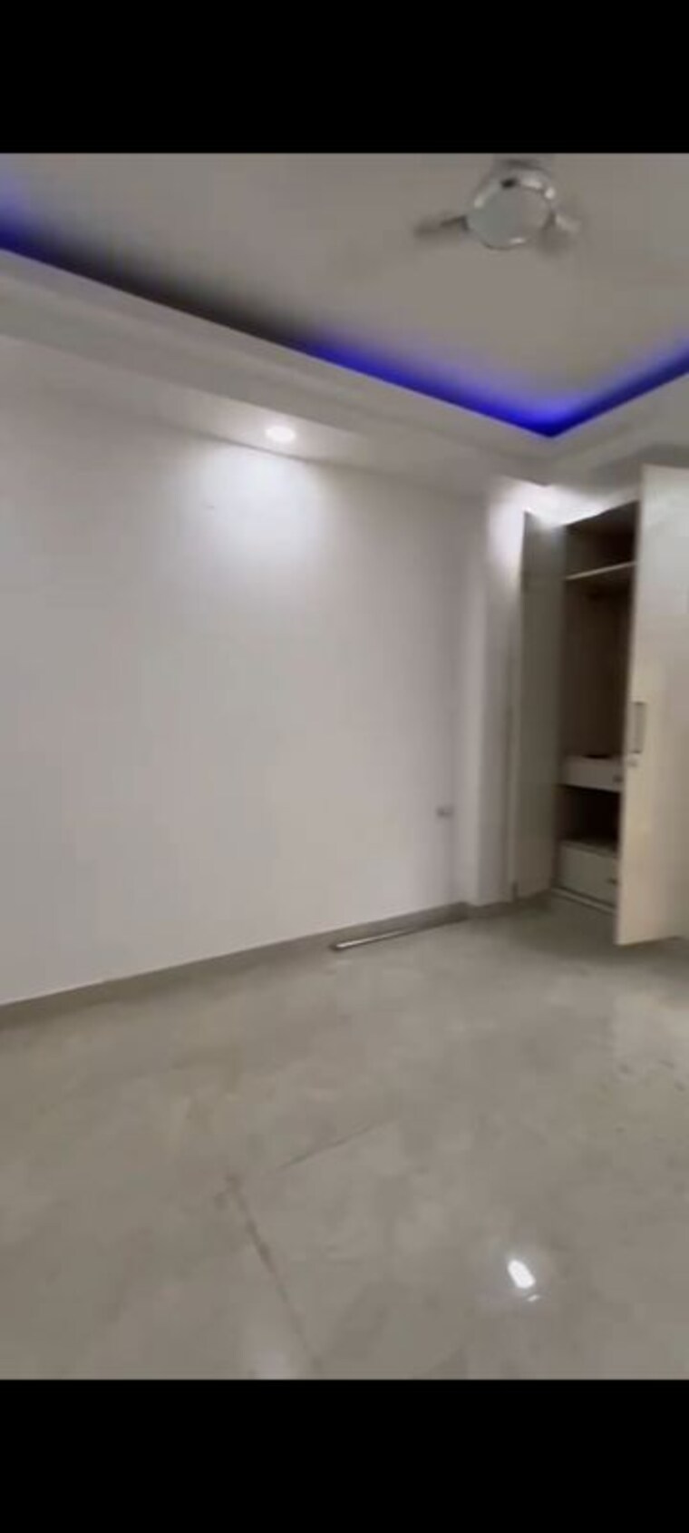 Room, vasant kunj enclave 3 Bedroom 110 Sq.Yd. Builder Floor In Vasant Kunj Enclave Delhi 10441805