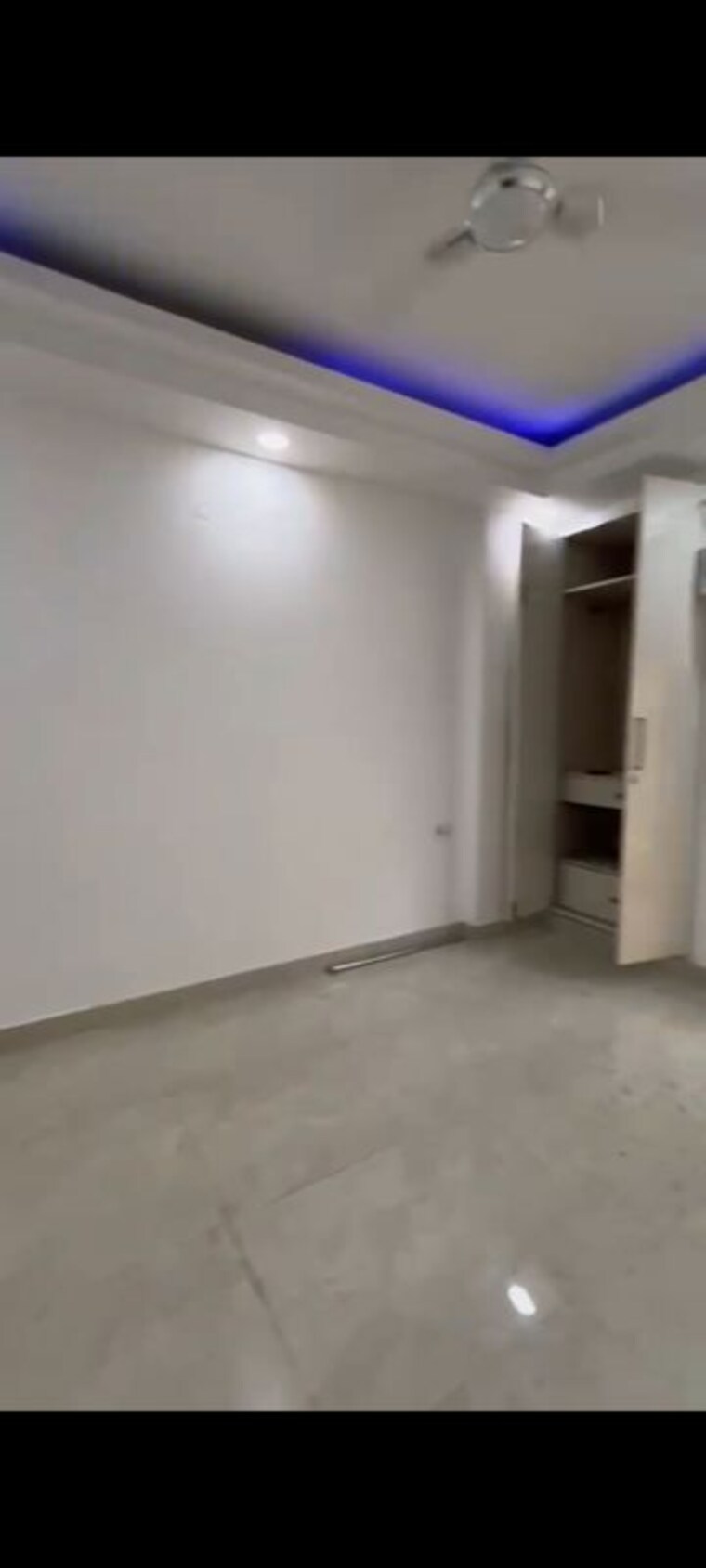 Room, vasant kunj enclave 3 Bedroom 110 Sq.Yd. Builder Floor In Vasant Kunj Enclave Delhi 10441805