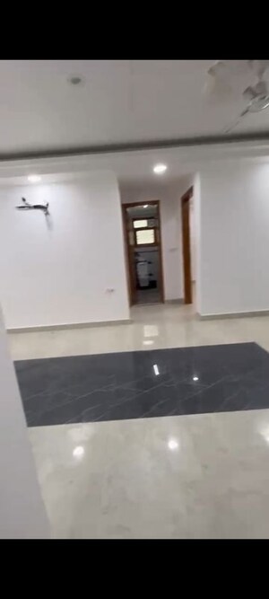 3 BHK Builder Floor For Rent in Vasant Kunj Enclave