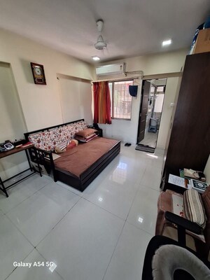 2 BHK Apartment For Rent in Azad Nagar Sangam CHS Andheri, Andheri West