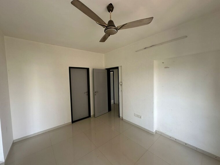 Room, romell-umiya-grandeur 3 Bedroom 1150 Sq.Ft. Apartment In Goregaon East Mumbai 10441850