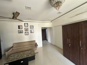 Team Area in 3 BHK Apartment at Romell Umiya Grandeur, Goregaon East – for Rent