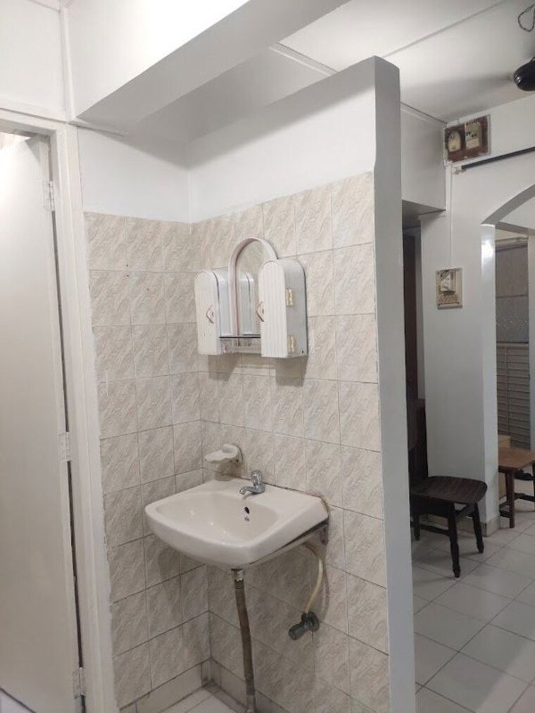 Bathroom, roseland residency 2 Bedroom 1000 Sq.Ft. Apartment In Roseland Residency Pune 10441883