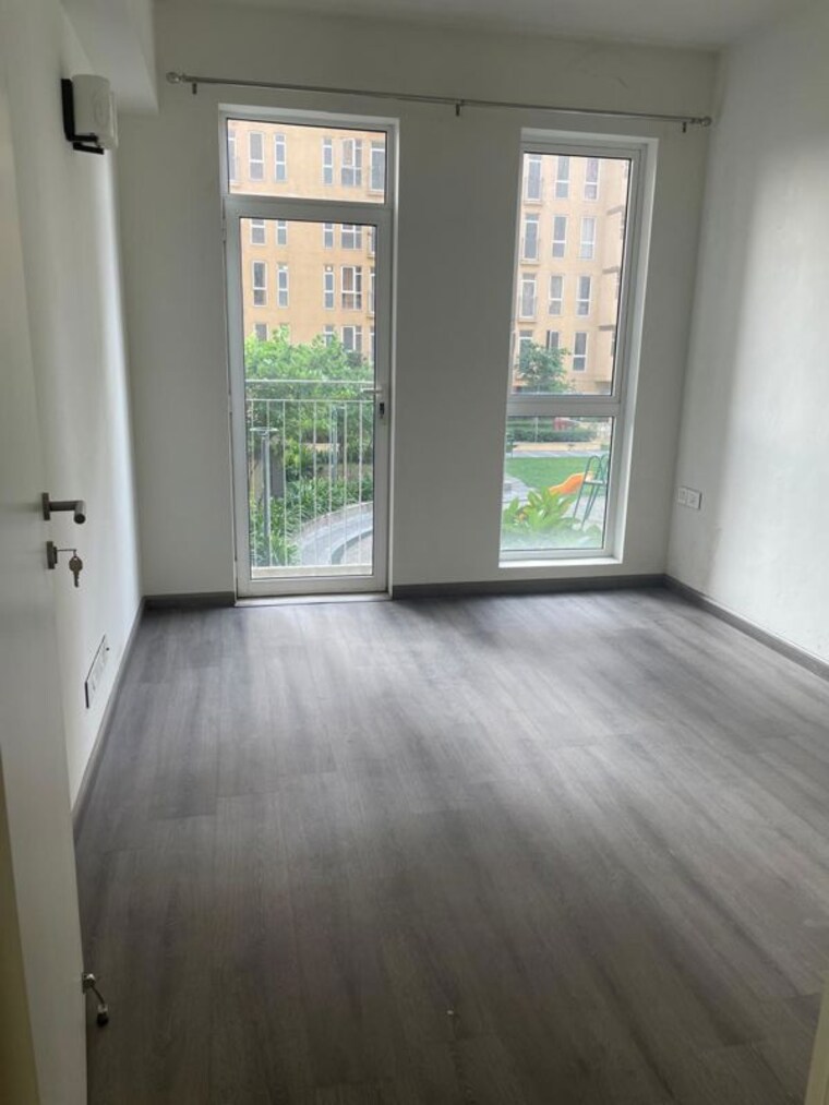 Room, smart-world-gems 2.5 Bedroom 1196 Sq.Ft. Builder Floor In Sector 89 Gurgaon 10441864