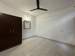 6+ BHK Independent House For Rent in Sector 33