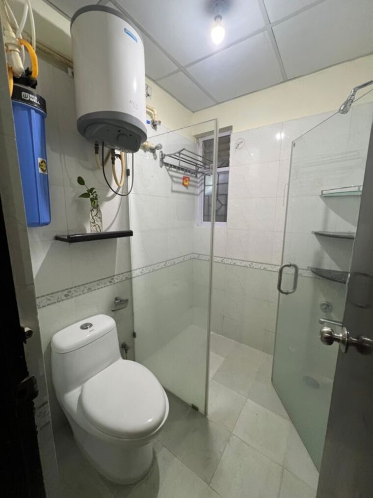 Bathroom, esteem-splendor-i 2 Bedroom 1100 Sq.Ft. Apartment In Koramangala Bangalore 10441889