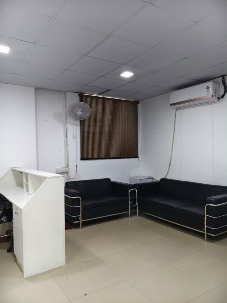 Team Area, sector 63 Commercial Office Space 3000 Sq.Ft. In Sector 63 Noida 10441908