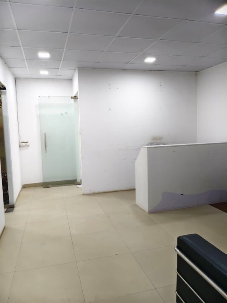 Bathroom, sector 63 Commercial Office Space 3000 Sq.Ft. In Sector 63 Noida 10441908