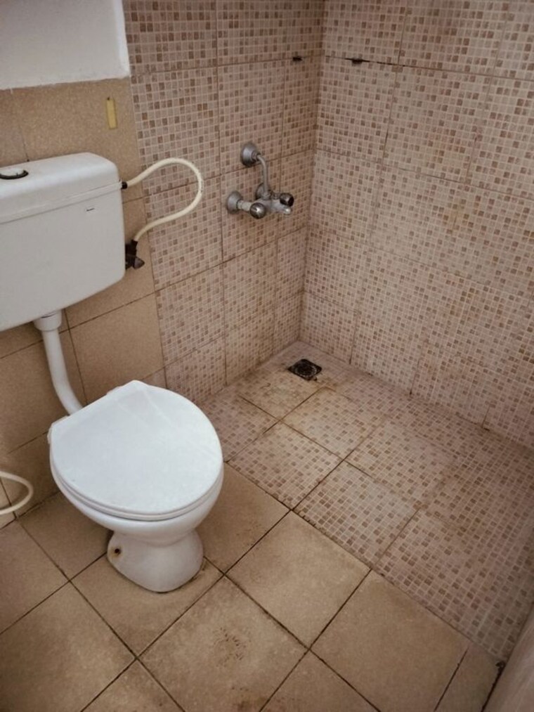 Bathroom, brigade-meadows 2 Bedroom 1200 Sq.Ft. Apartment In Kanakapura Road Bangalore 10441982