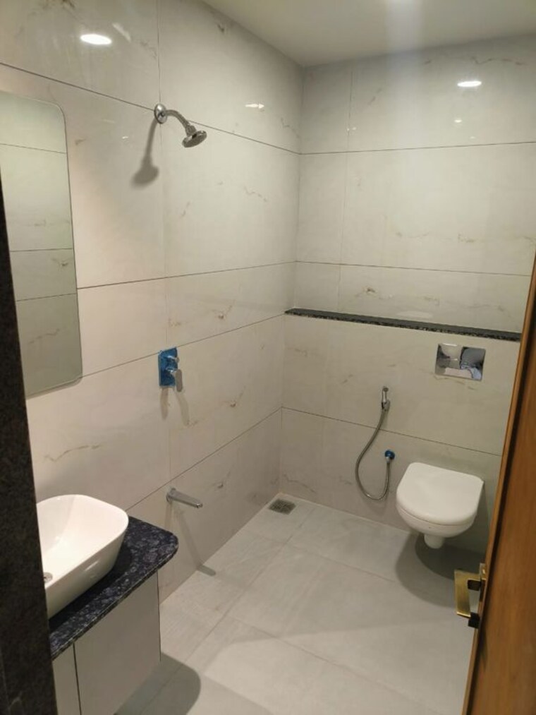 Washroom, kasper-genesis 4 Bedroom 1491 Sq.Ft. Apartment In Bhayli Vadodara 10442025