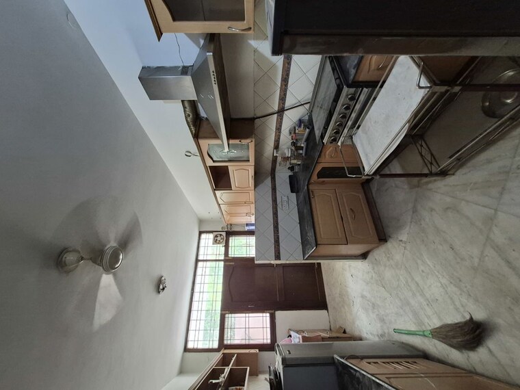 Team Area, south city 1 4 Bedroom 7000 Sq.Ft. Independent House In South City 1 Gurgaon 10442058