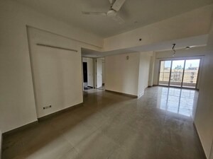 Living Room in 3 BHK Apartment at Sector 20 – for Rent