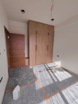 Bedroom in 2 BHK Apartment at Defence Colony – for Rent