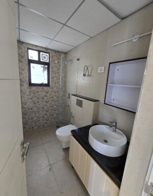 Bathroom in 3 BHK Apartment at Signature Global City 63A, Sector 63a – for Rent