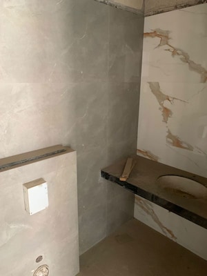 Bathroom in 3 BHK Apartment at Darvesh Mariam Residency, Agripada – for Sale
