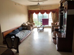 2 BHK Apartment For Rent in Bandra West
