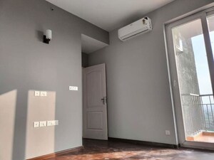  2 BHK Apartment at Supertech Hues, Sector 68 – for Rent