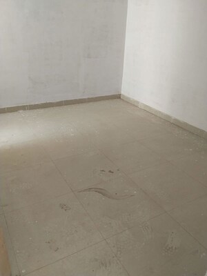 Room in 3 BHK Apartment at Bariatu – for Sale