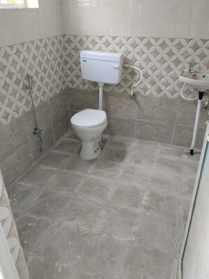 Bathroom in 3 BHK Apartment at Bariatu – for Sale