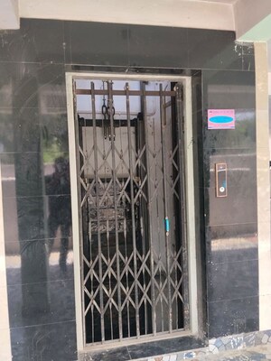 Building Lobby in 3 BHK Apartment at Bariatu – for Sale