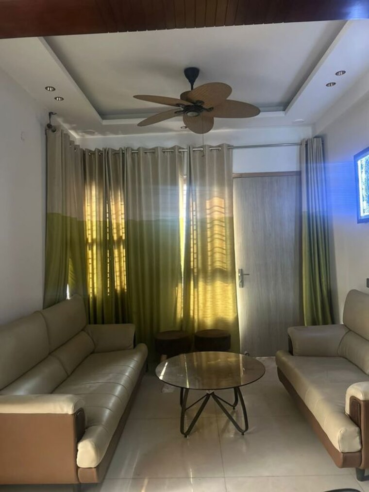 Living Room, sector 46 3 Bedroom 1950 Sq.Ft. Builder Floor In Sector 46 Gurgaon 10442238