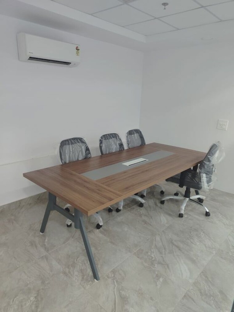 Bedroom, sector 63 Commercial Office Space 1500 Sq.Ft. In Sector 63 Noida 10442233