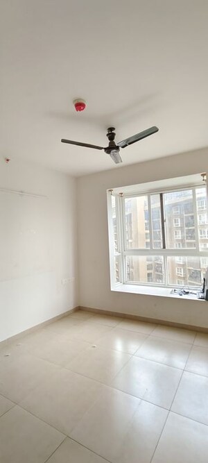 Room in 2 BHK Apartment at Bhartiya City Nikoo Homes II, Thanisandra Main Road – for Rent