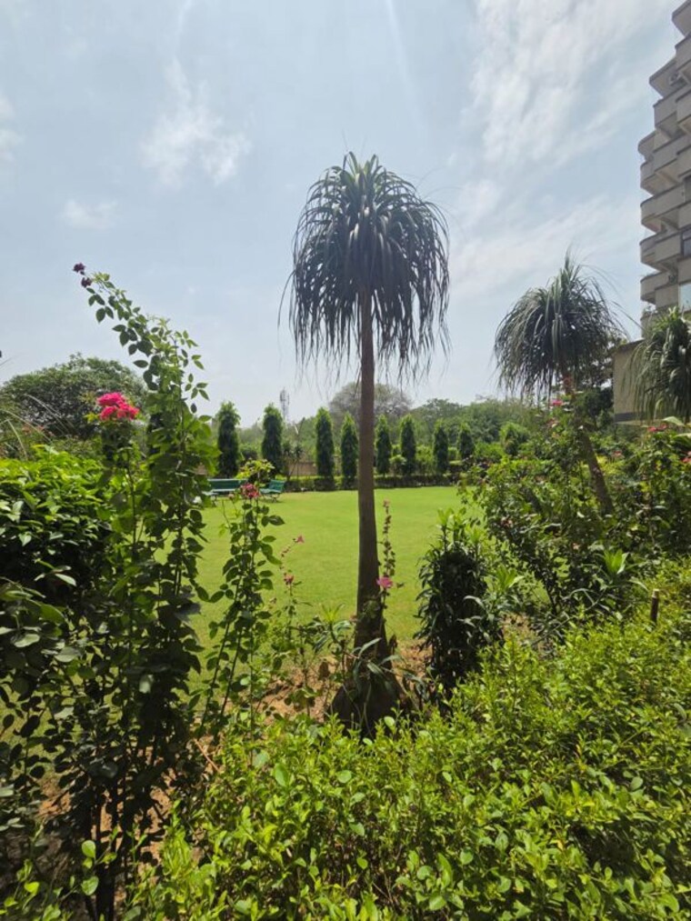 Garden, bhagwanti-apartment 3 Bedroom 2200 Sq.Ft. Apartment In Sector 56 Gurgaon 10442248