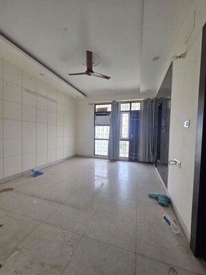 Room in 3 BHK Apartment at Bhagwanti Apartment, Sector 56 – for Rent