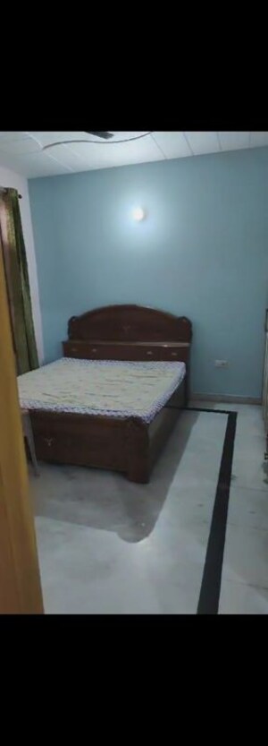 1 BHK Builder Floor For Rent in Sector 15