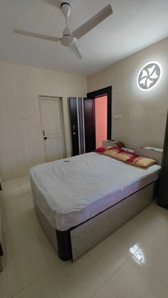 2 BHK Apartment For Sale in K Raheja Sterling