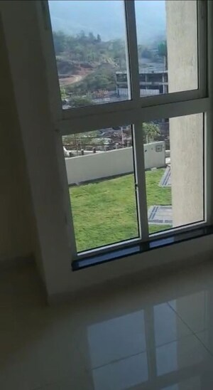 1.5 BHK Apartment For Rent in Godrej Emerald, Ghodbunder Road
