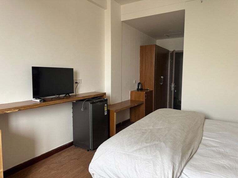 Bedroom, dlf city phase 3 Pg For Boys & Girls In Dlf City Phase 3 10441843