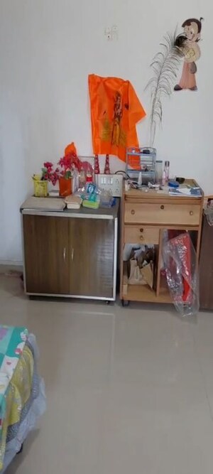Furnished Amenities in 1 BHK Apartment at Dadar West – for Rent