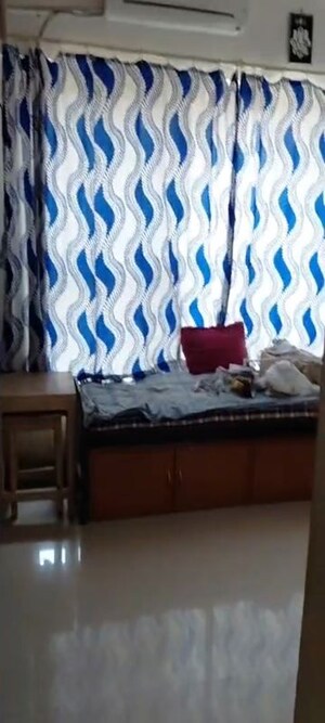 1 BHK Apartment For Rent in Dadar West