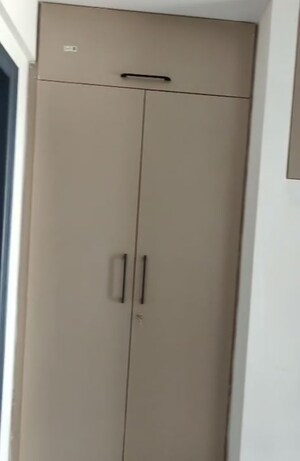 Building Lobby in 1 RK Apartment at Krishna Residency Kadubeesanahalli, Kadubeesanahalli – for Rent